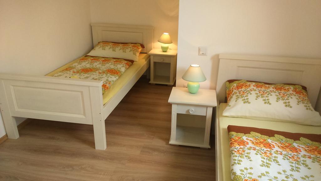 Guest House Pasada Слуни Екстериор снимка